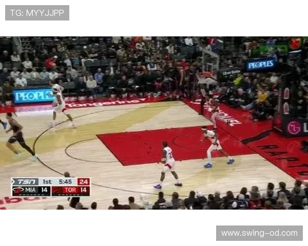 希罗无球跑动撕裂对手换防 三分效率较上季提升