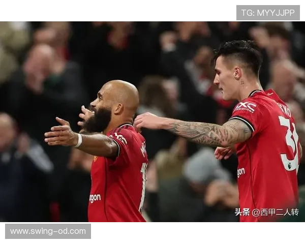 曼联复兴进程仍未完成，近期表现波动对争冠形势产生影响。